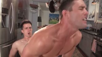 Scopare il culo del fratello del suo amico
