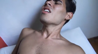 Latino etero deflorato per soldi