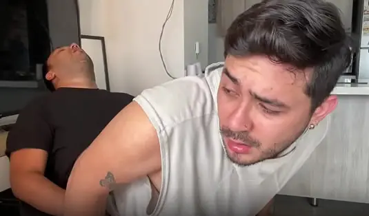 Creampie per il culo di suo nipote